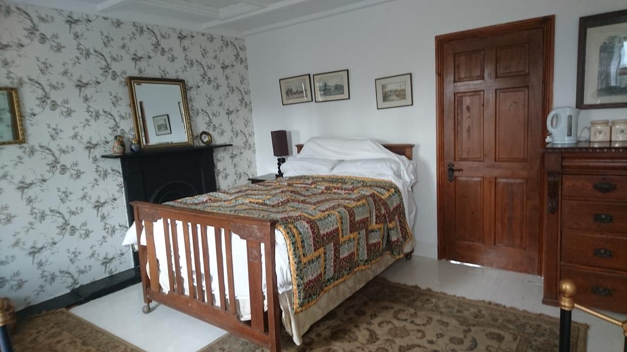 Middle Mill Bed and Breakfast Kidwelly Exterior foto