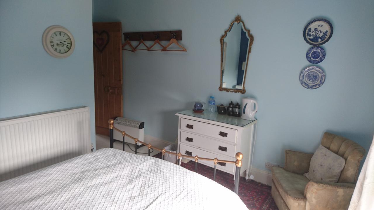 Middle Mill Bed and Breakfast Kidwelly Exterior foto